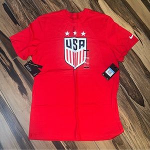 NWT Men’s USA Soccer t-shirt